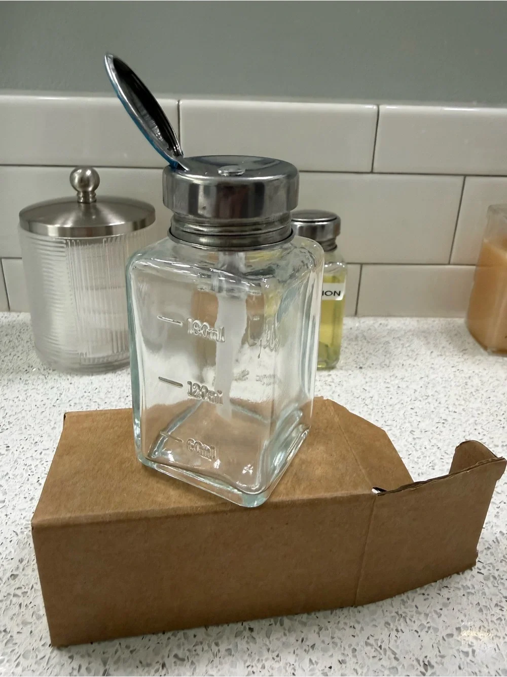 Clear Glass Pump Dispenser Bottle with Stainless Steel Pump and Cap -